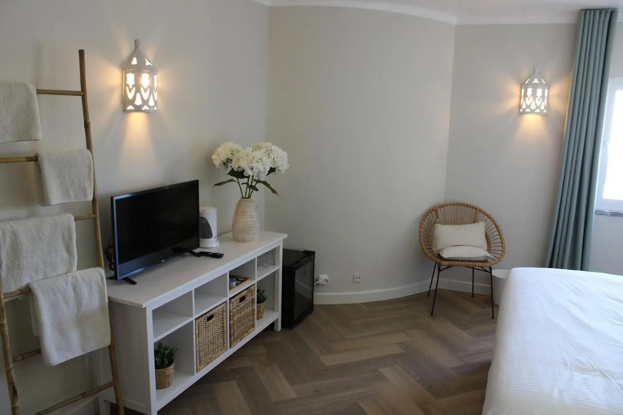 Casa Carioca Carvoeiro Bed & Breakfast Carvoeiro  0*, Carvoeiro (Lagoa)