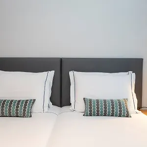 4* Hotel Placid Village